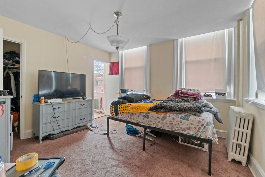 More Photos Of 2620 Maryland Ave, Baltimore Multifamily For Sale