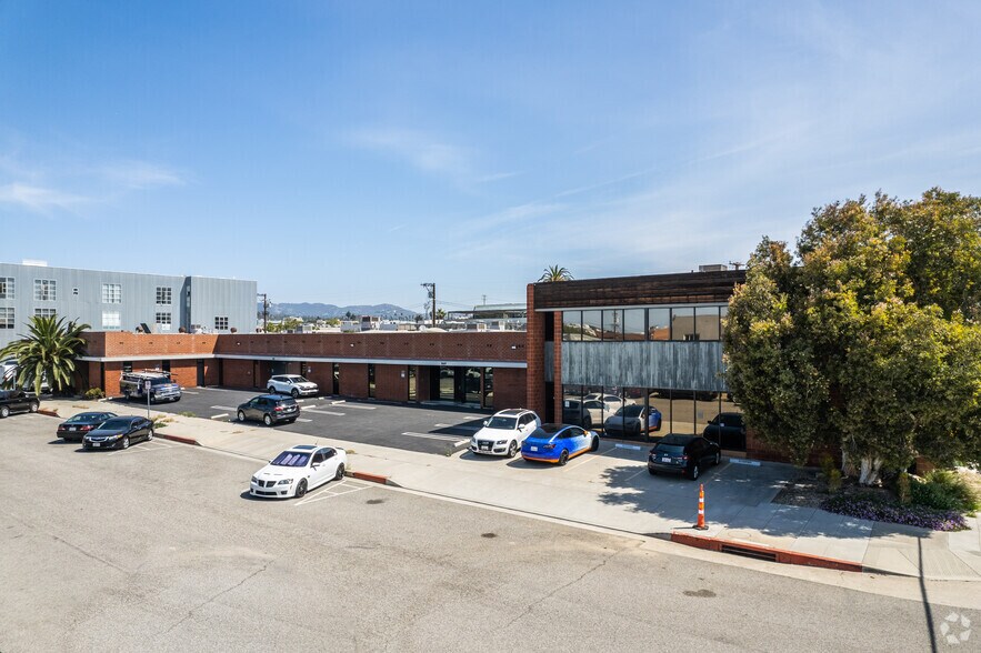 Primary Photo Of 1657-1669 12th St, Santa Monica Manufacturing For Lease