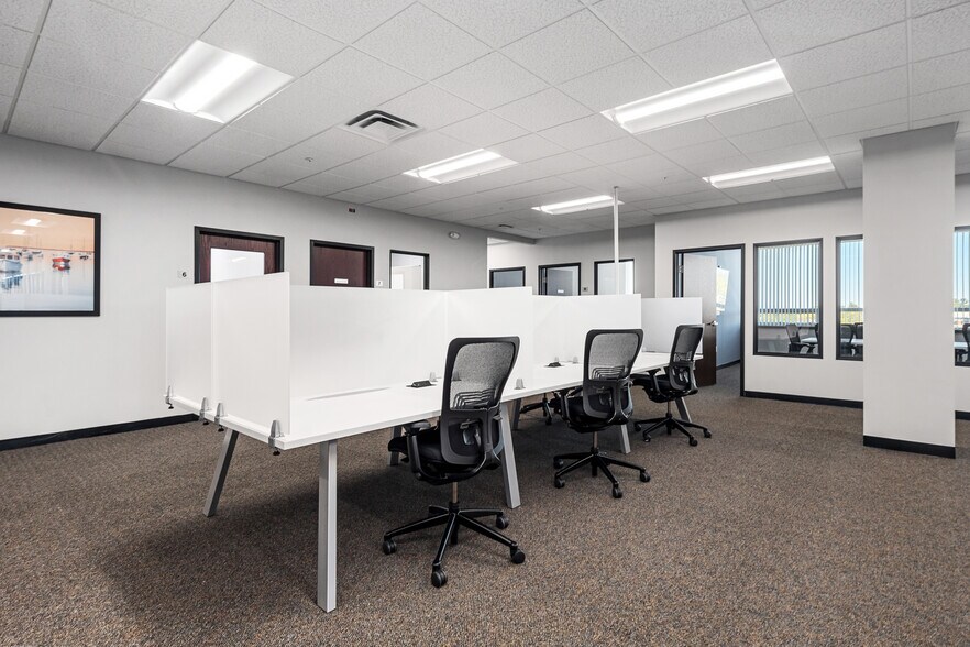 More Photos Of 500 Cummings Ctr, Beverly Office For Lease