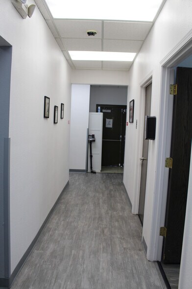 More Photos Of 13949 W Meeker Blvd, Sun City Medical For Lease