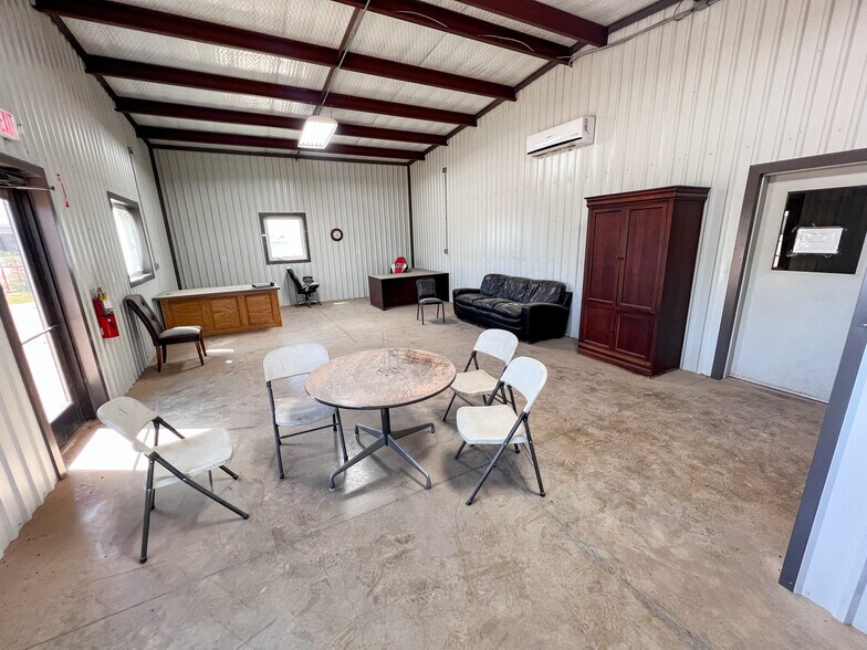 More Photos Of 1914 S County Road 1083, Midland Industrial For Lease