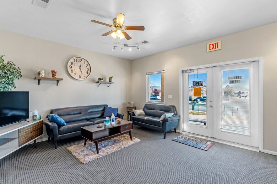 More Photos Of 1041 W 24th St, Rifle Apartments For Sale