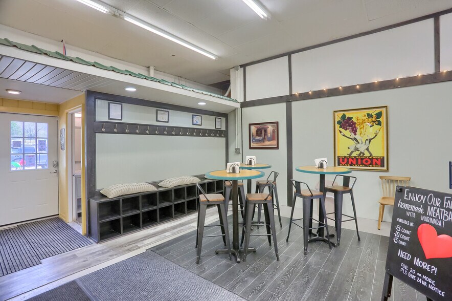 More Photos Of 115 W Main St, Evans City Freestanding For Sale