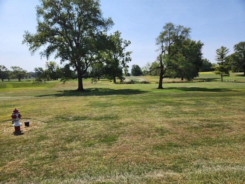 More Photos Of 1605 W Water St, Hartford City Land For Sale