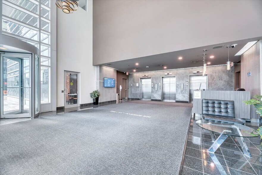 More Photos Of 396 11th Ave SW, Calgary Office For Sale