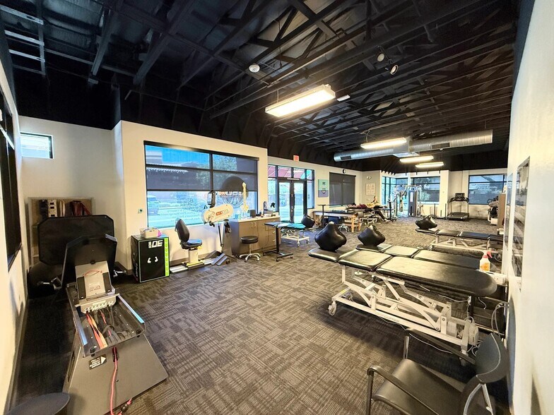 More Photos Of 1472 E Williams Field Rd, Gilbert Medical For Sale