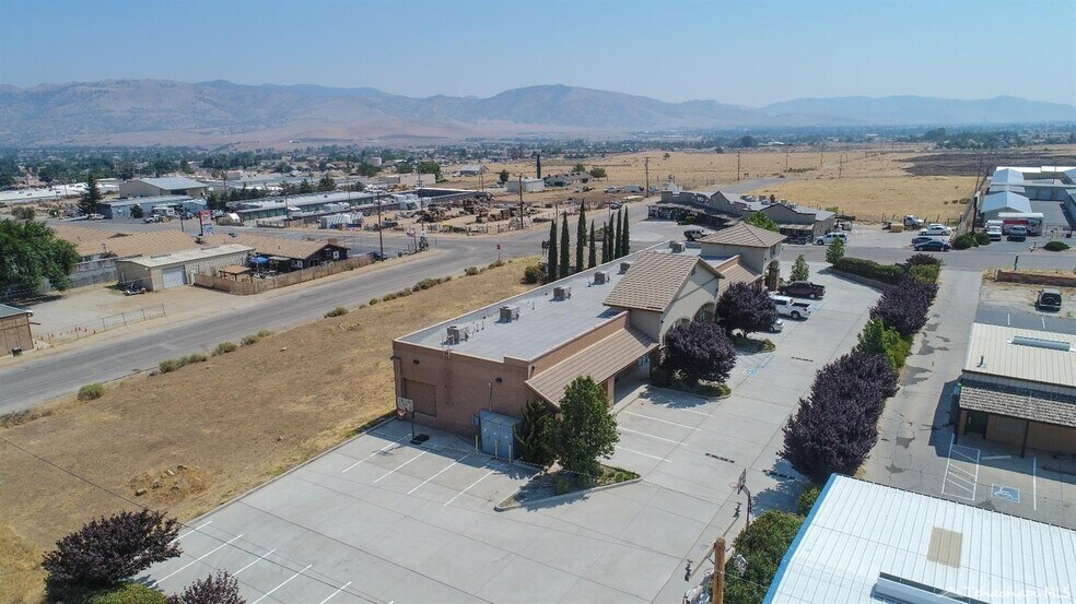 More Photos Of 20705 South St, Tehachapi Freestanding For Lease