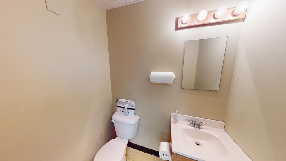 More Photos Of 4337 Cleveland Ave, Columbus Medical For Sale
