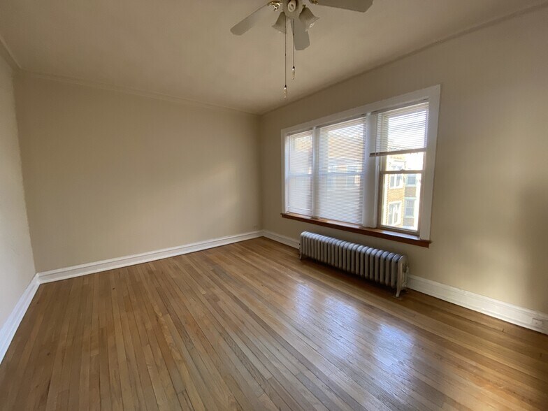 More Photos Of 7600-14 S South Shore Dr, Chicago Apartments For Sale