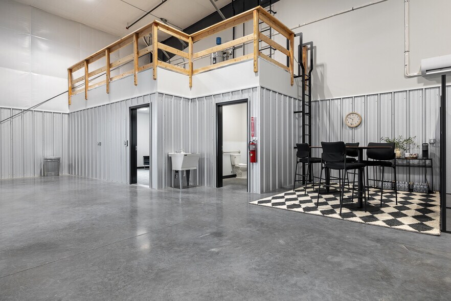 More Photos Of 2513 Logan St, Richland Unknown For Lease