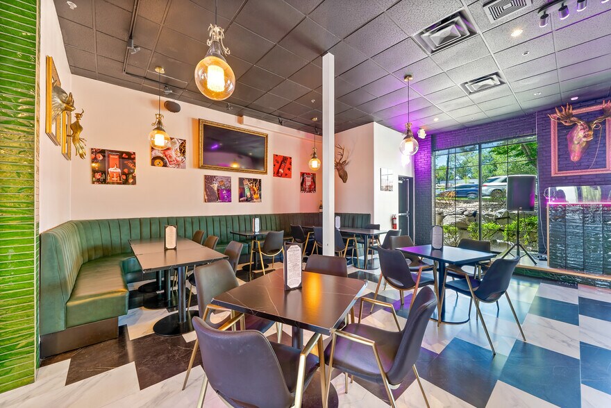 More Photos Of 550 W Plumb Ln, Reno General Retail For Lease