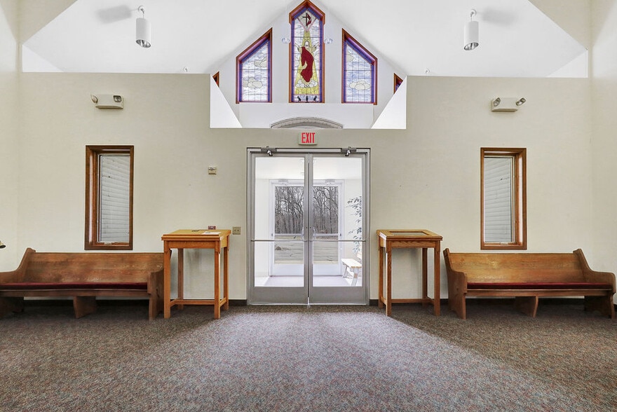 More Photos Of 9537 S Clinton Trl, Eaton Rapids Religious Facility For Sale
