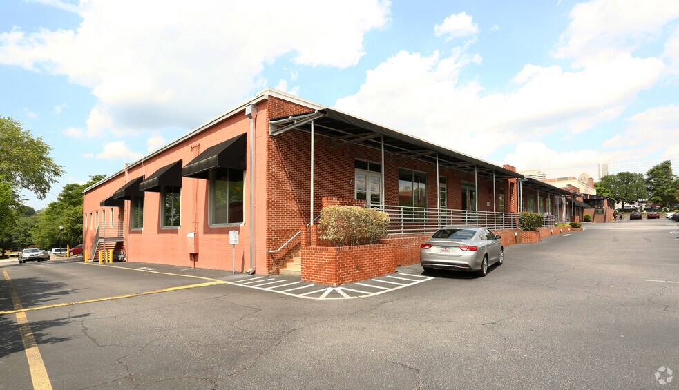More Photos Of 717 Lady St, Columbia Storefront Retail Office For Lease