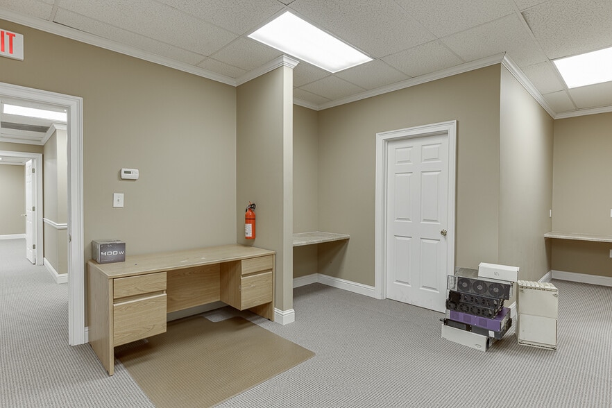 More Photos Of 743 Church St, Buford Office For Sale