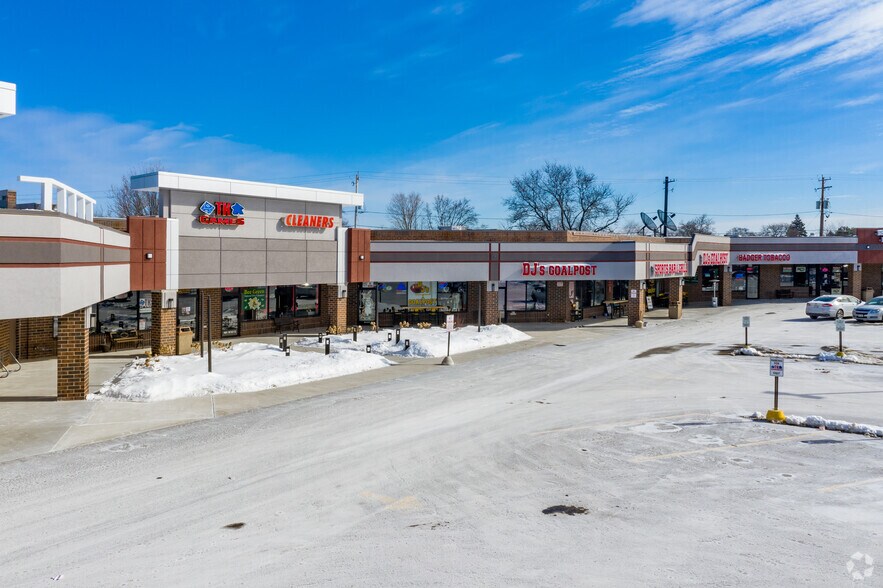More Photos Of N81W15066-N81W15182 Appleton Ave, Menomonee Falls General Retail For Lease