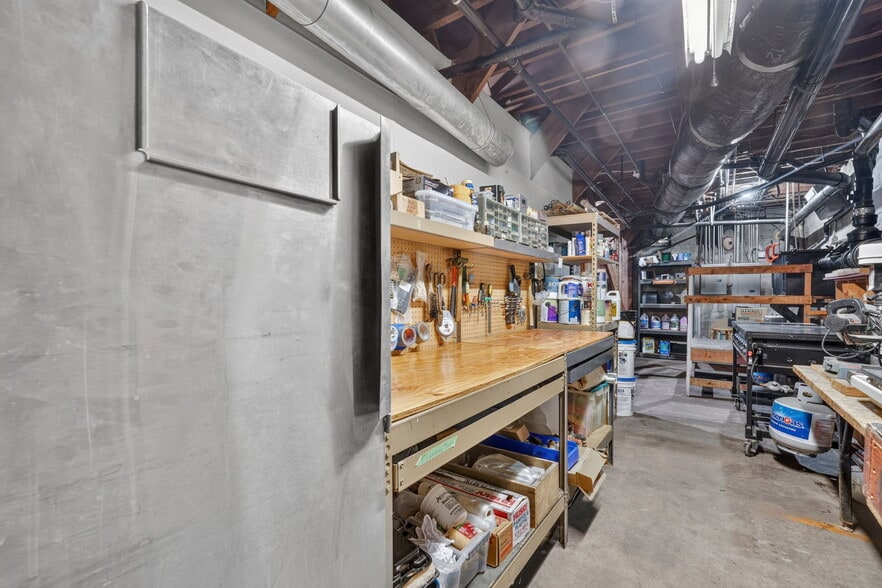 More Photos Of 615 S 1st Ave, Pocatello Restaurant For Sale
