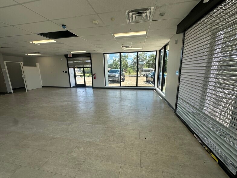More Photos Of 1329 S Jackson St, Jacksonville Drugstore For Lease