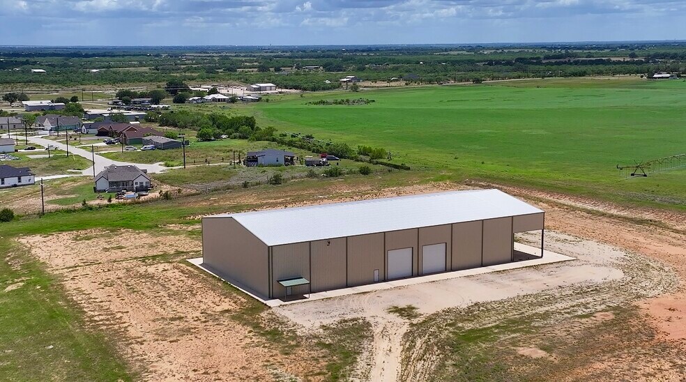 More Photos Of 7836 Old Campbellton Rd, Pleasanton Warehouse For Sale