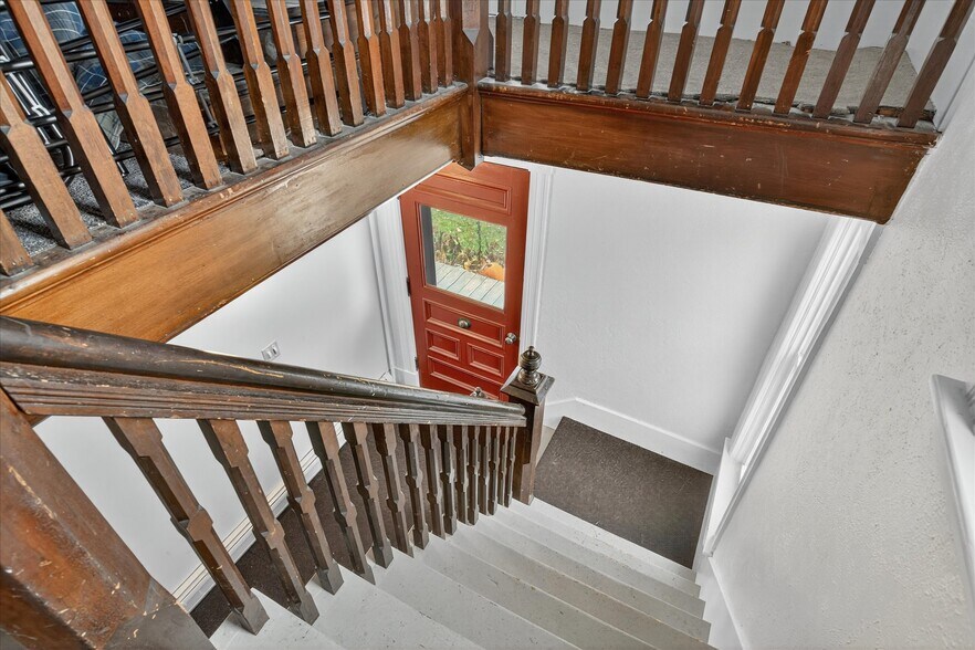 More Photos Of 61 Pleasant St, Ludlow Apartments For Sale