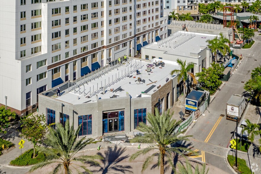 More Photos Of 261 N University Dr, Plantation Unknown For Lease