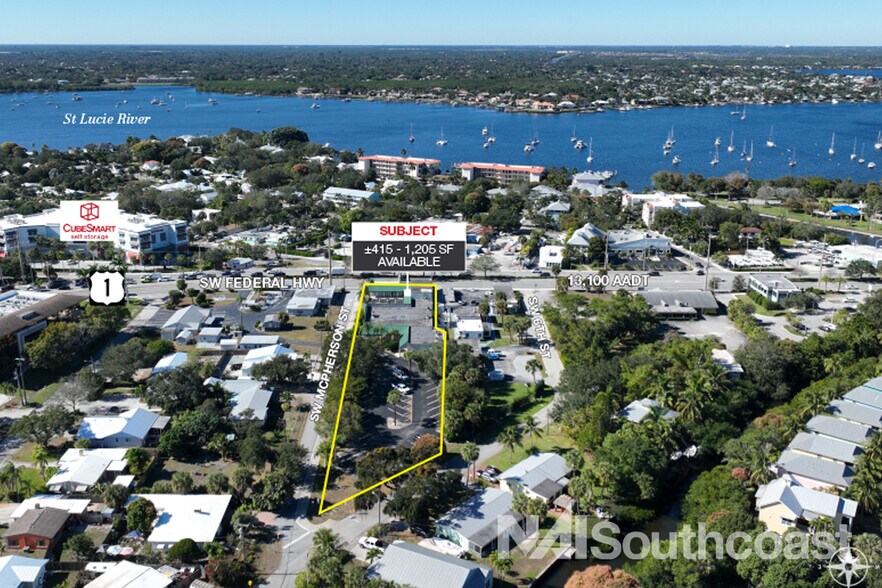More Photos Of 611 SW Federal Hwy, Stuart Office For Lease