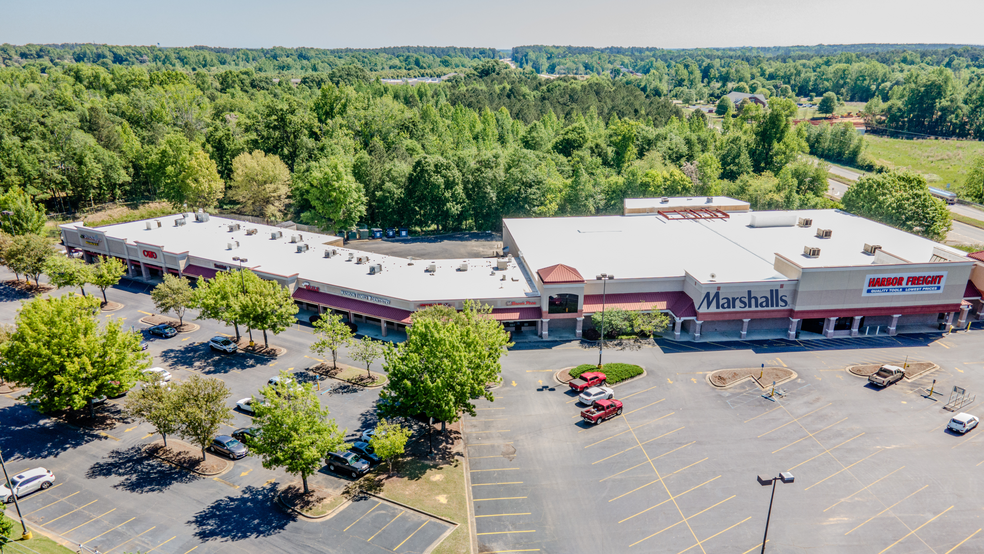 Primary Photo Of 1700 Eatonton Rd, Madison Storefront For Sale