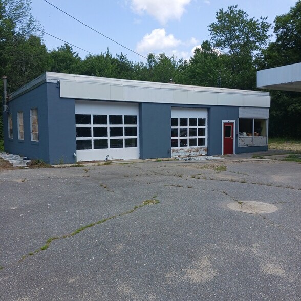 Primary Photo Of 1162 NH Route 119, Rindge General Retail For Sale