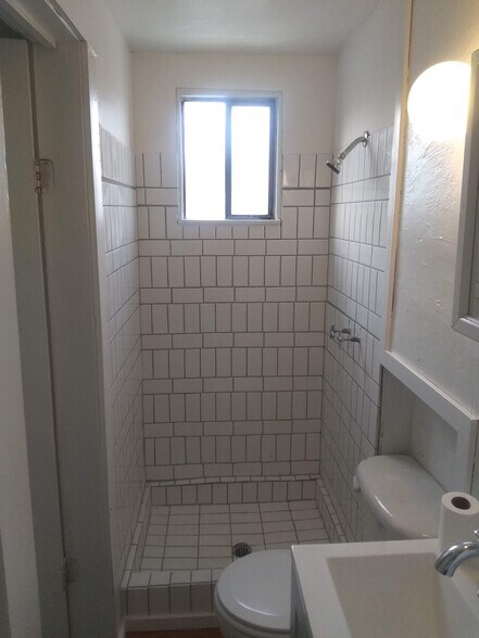 More Photos Of 3011 E Queen Ave, Spokane Apartments For Sale