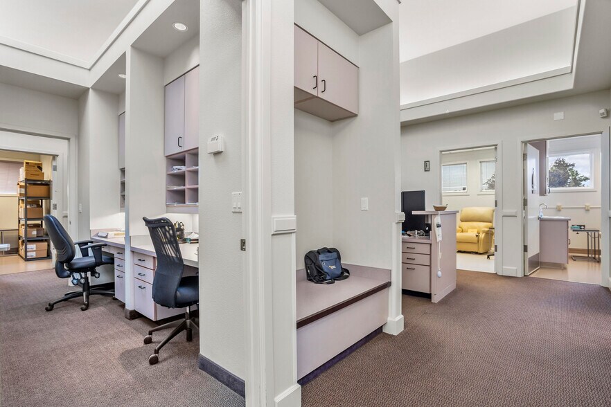 More Photos Of 911 S Washington St, Kennewick Medical For Lease