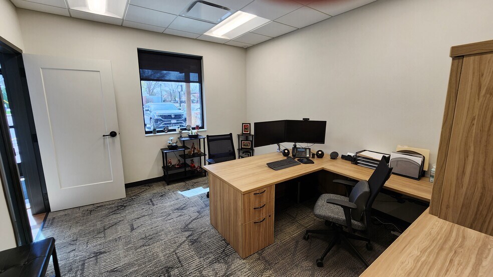 More Photos Of 805 George St, De Pere Office For Sale