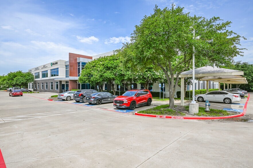 More Photos Of 7501 Lakeview Pkwy, Rowlett Medical For Lease