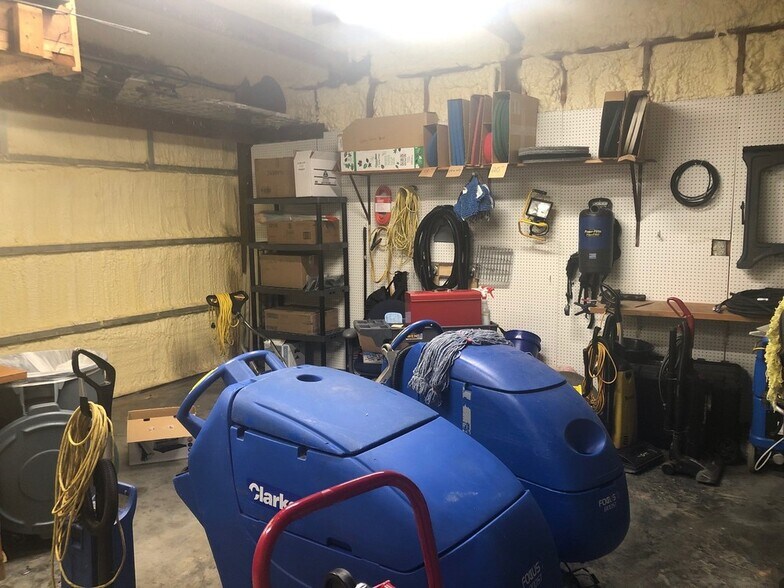 More Photos Of 5841 State Highway K St, Cape Girardeau Warehouse For Lease