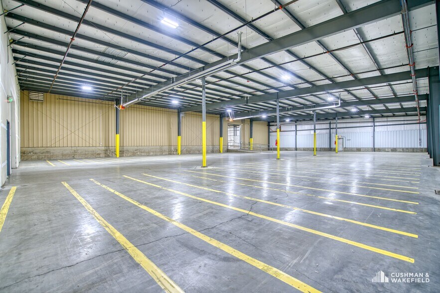 More Photos Of 4333 Highway 66, Mead Warehouse For Sale