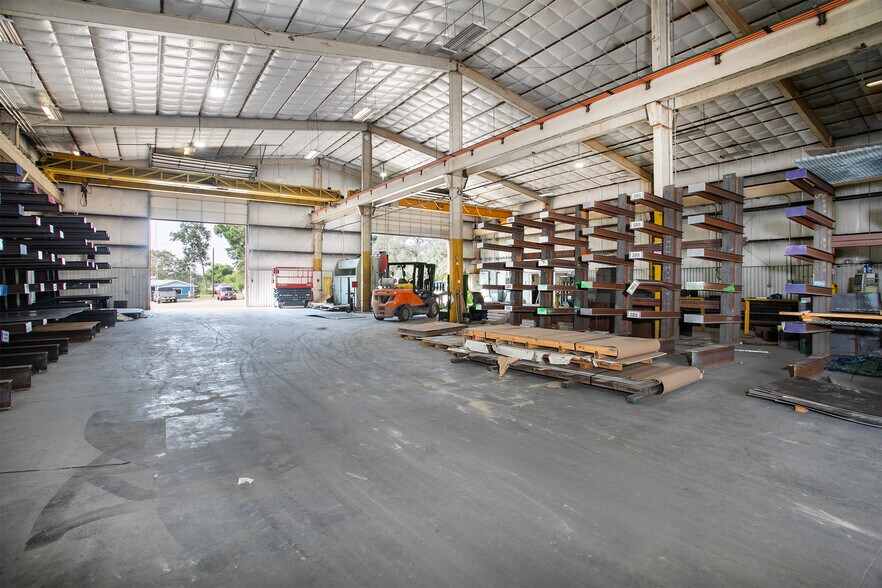 More Photos Of 8102 County Road 313 E, Tyler Distribution For Sale