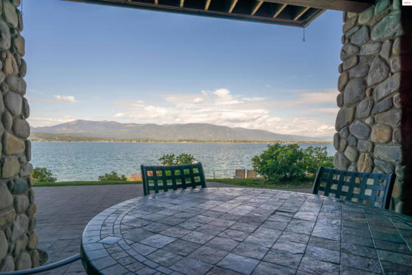 More Photos Of 51 Lakeshore Dr, Sagle Hotel For Sale
