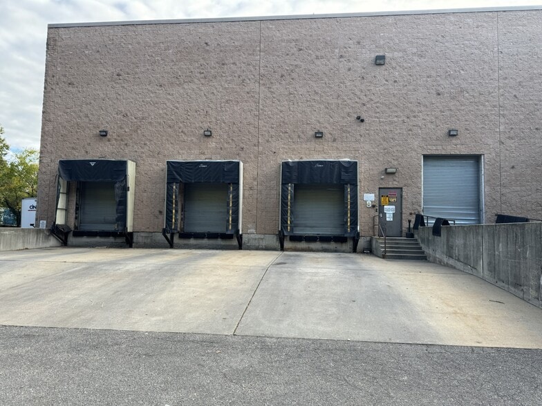 More Photos Of 12 Harbor Park Dr, Port Washington Warehouse For Sale