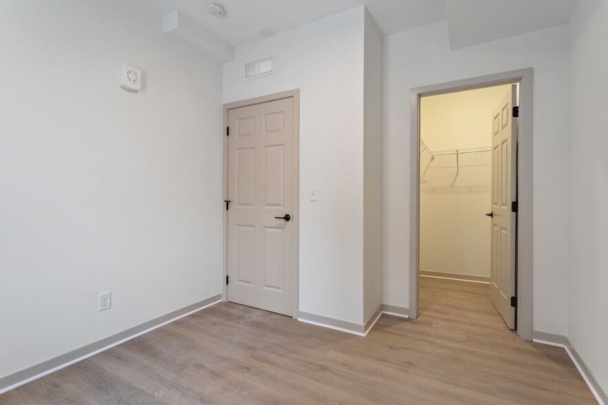 More Photos Of 814 6th St SE, Minneapolis Apartments For Sale