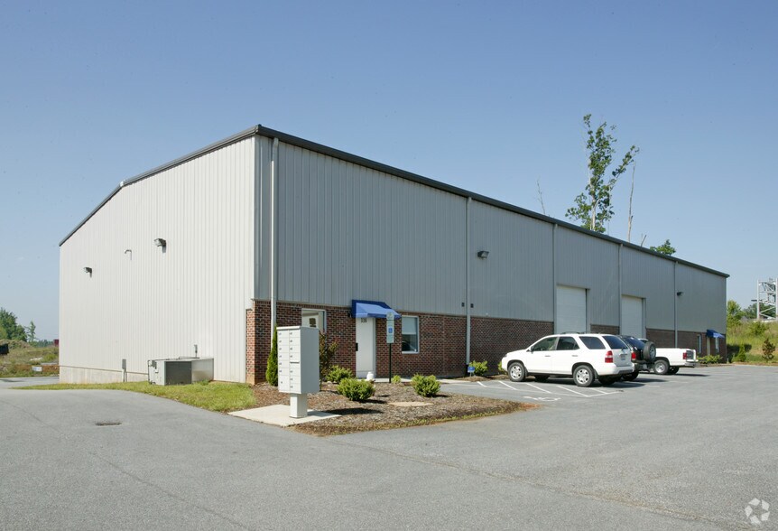 More Photos Of 336 Habersham Rd, High Point Unknown For Lease