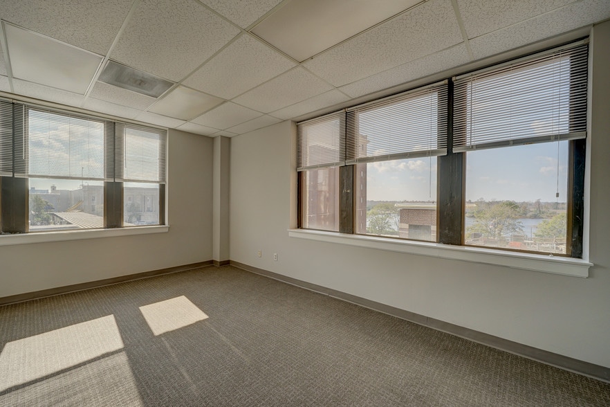 More Photos Of 201 N Front St, Wilmington Office For Lease