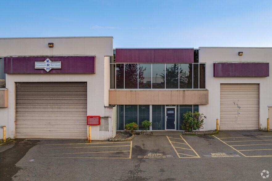 More Photos Of 17688 66th Ave, Surrey Warehouse For Lease