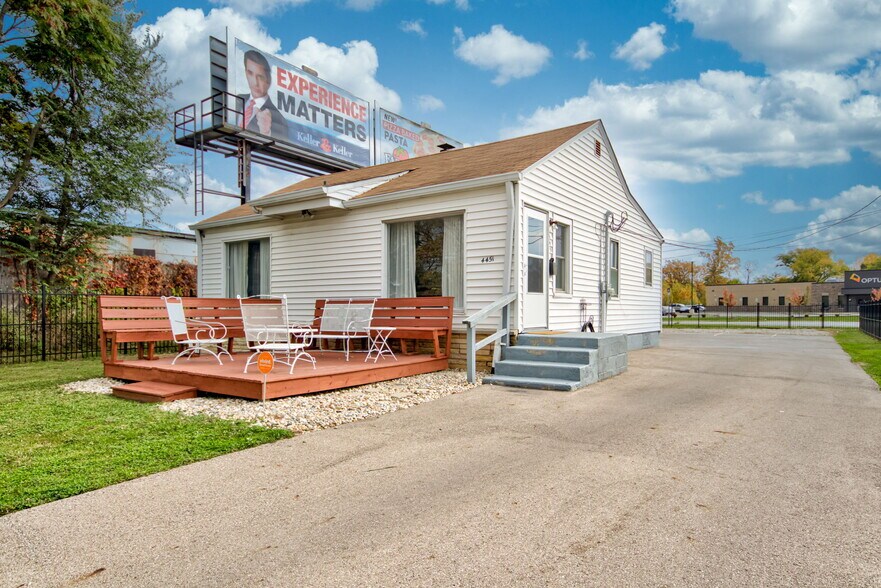 Primary Photo Of 4451 Old Allisonville Rd, Indianapolis Office For Sale