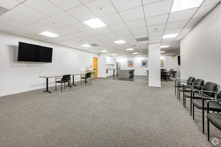 More Photos Of 626 Wilshire Blvd, Los Angeles Office For Lease