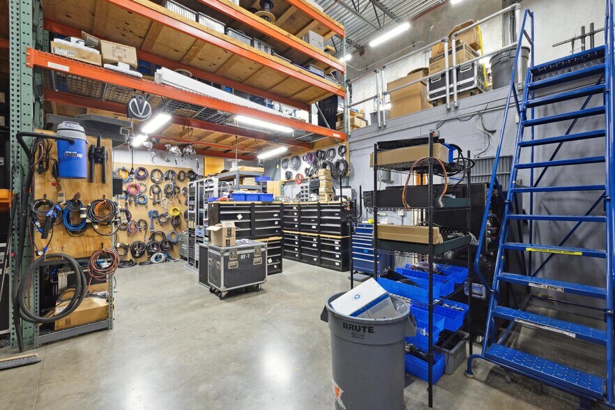 More Photos Of 3700-3718 SW 30th Ave, Fort Lauderdale Warehouse For Sale