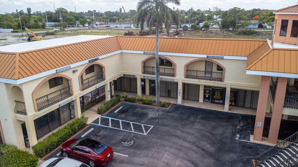 More Photos Of 3049 Cleveland Ave, Fort Myers Medical For Lease