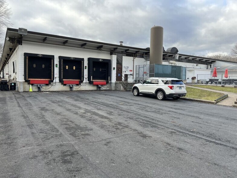 More Photos Of 150 Knotter Dr, Cheshire Manufacturing For Sale