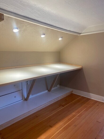 More Photos Of 2606 N Ventura Ave, Ventura Office For Lease