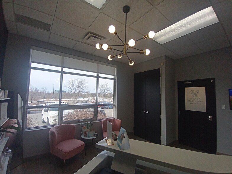 More Photos Of 300 Terry Fox Dr, Ottawa Office For Sale