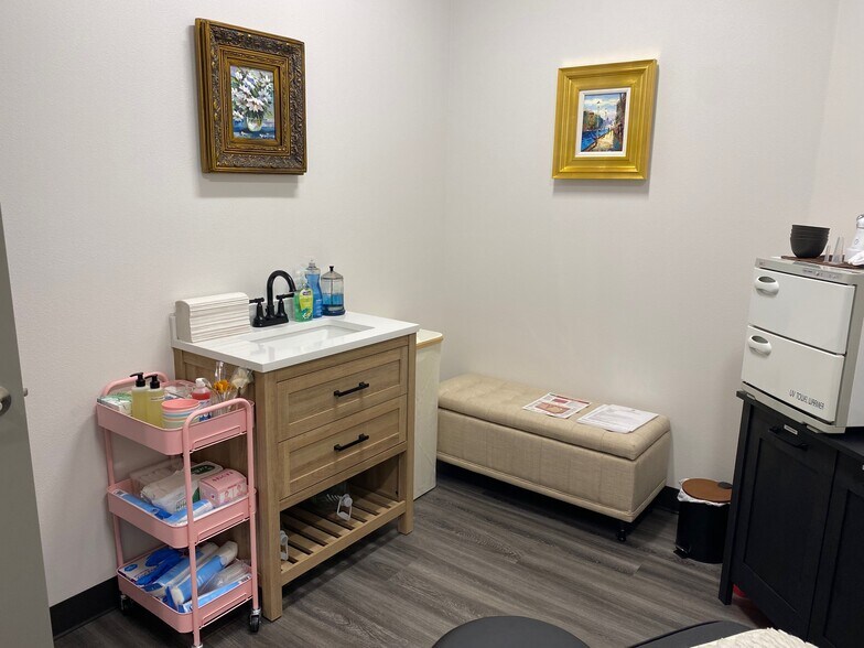 More Photos Of 1101 Oakridge Dr, Fort Collins Medical For Lease