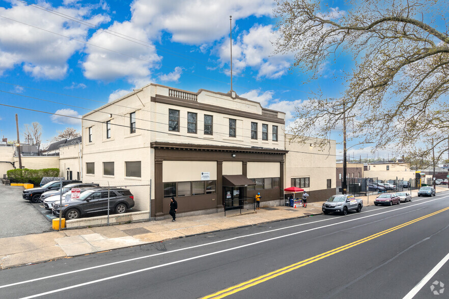 Primary Photo Of 4109 Frankford Ave, Philadelphia Storefront For Sale