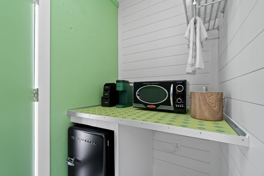 More Photos Of 3155 W Highway 98, Port Saint Joe Hotel For Sale